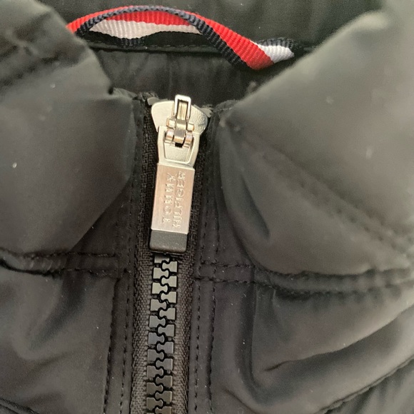 TOMMY HILFIGER VEST💙 - Picture 4 of 8